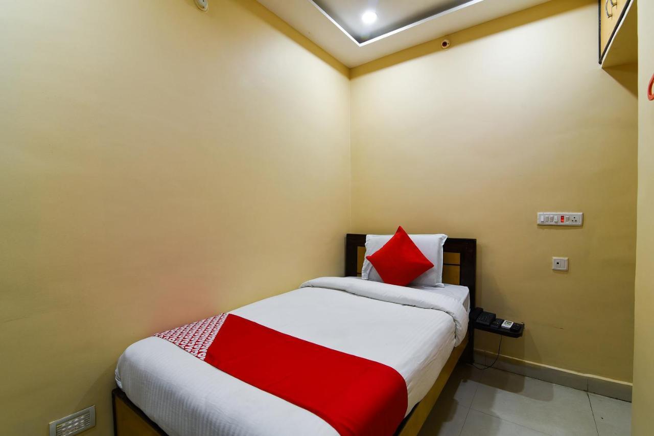 Ramesh Residency Hotel อนันตาปูร์ ภายนอก รูปภาพ