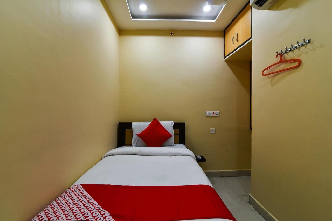 Ramesh Residency Hotel อนันตาปูร์ ภายนอก รูปภาพ